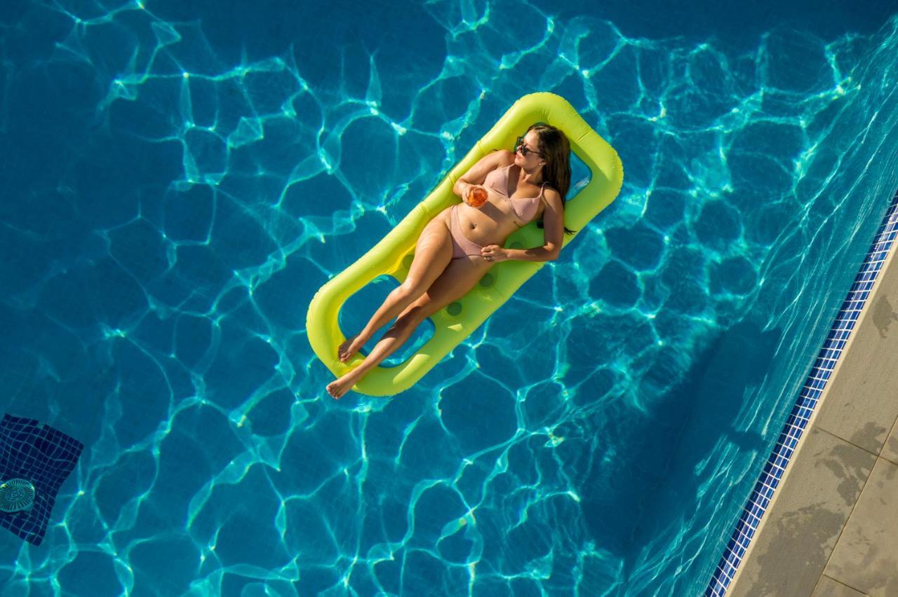 Camelina Suites Сан-Антонио-Абад Экстерьер фото